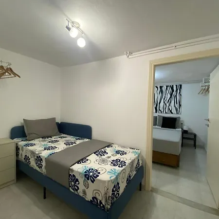 Roula S Cozy With Private Yard & Parking Apartment Vátos