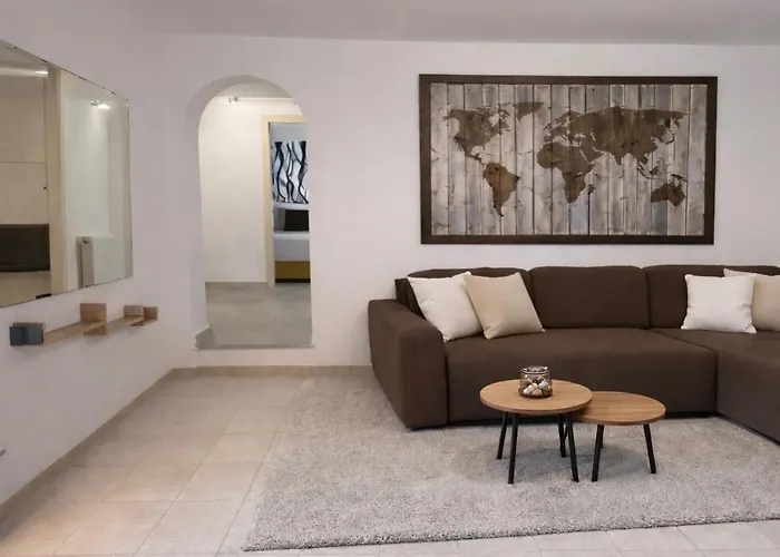 דירה Spacius Garden Flat ,1km From The , Sleeps 5 ,by Likeyourhome