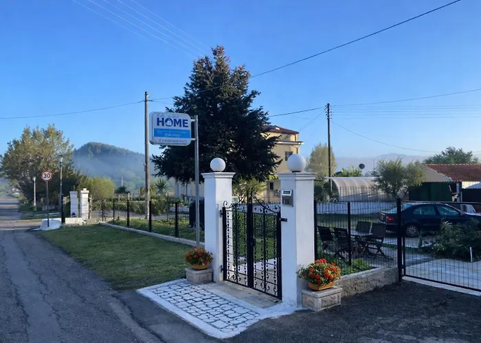 דירה Spacius Garden Flat ,1km From The , Sleeps 5 ,by Likeyourhome Vátos